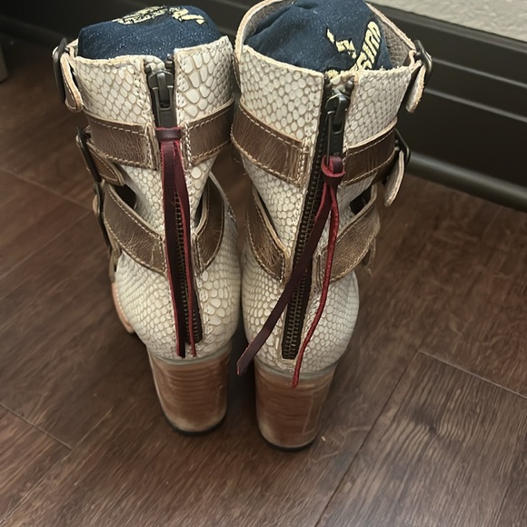 Freebird by Steven Bond Heels - Picture 4 of 5